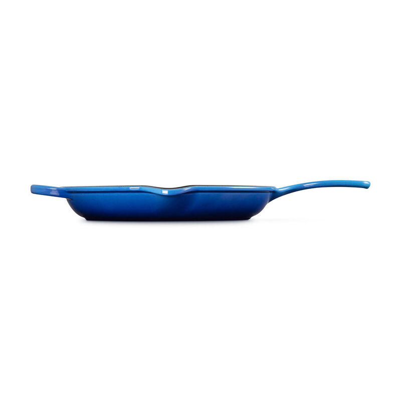 Le Creuset Signature Cast Iron Round Skillet 30cm image number 3